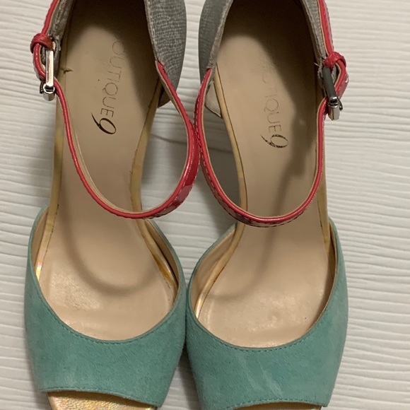 Shoes - Picture 2 of 15